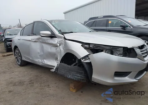 2013 Honda Accord Sport z USA, uszkodzony, nr VIN 1HGCR2F5XDA193843